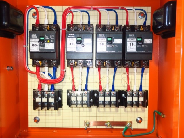 製作事例 仮設動力分電盤 SP60-N3-5532